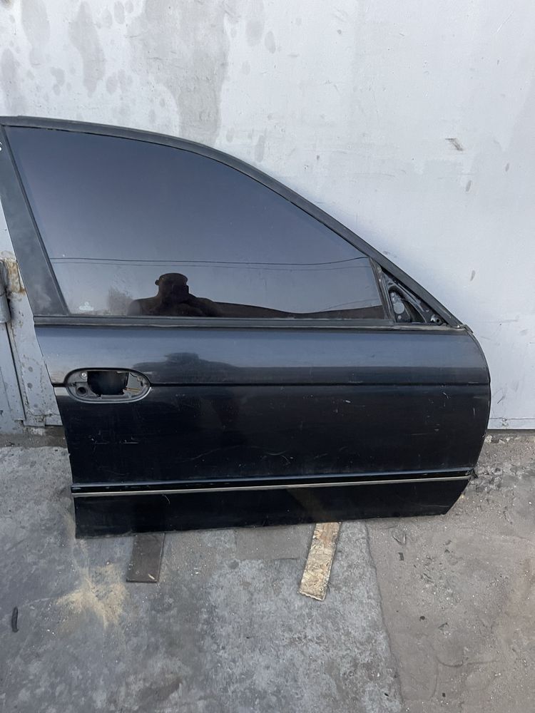 Двері передні задні седан універсал Bmw E39