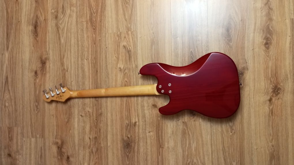 Elektryczna gitara basowa