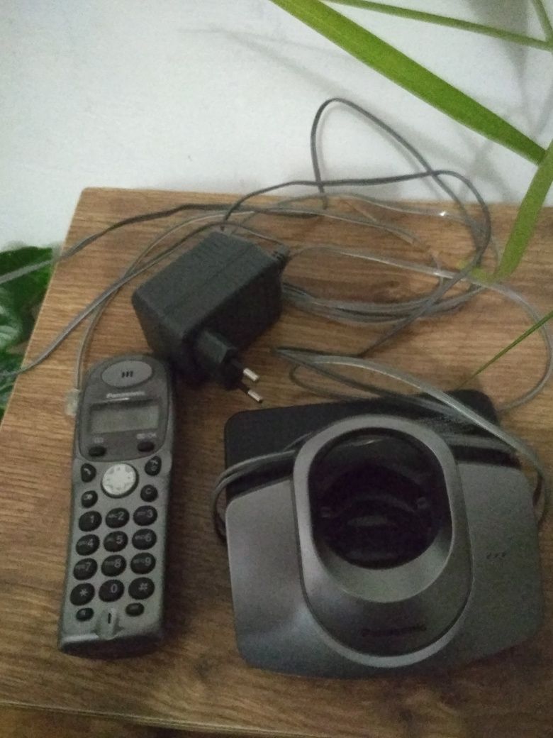Стационарный радио телефон Panasonic