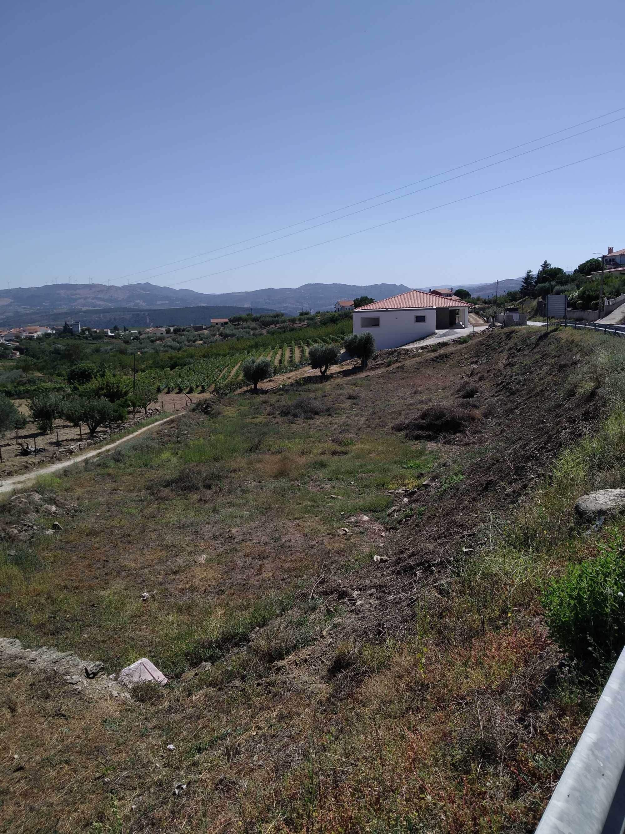 Terreno 1.800m2 para construção, baixa de preço