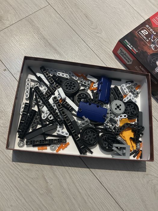 Mechanics Clementoni klocki