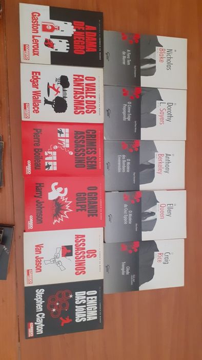 Livros de bolso polícias