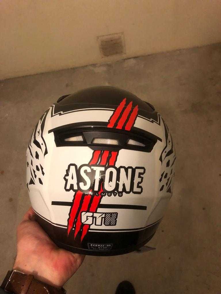 capacete Astone/NZi/Shiro