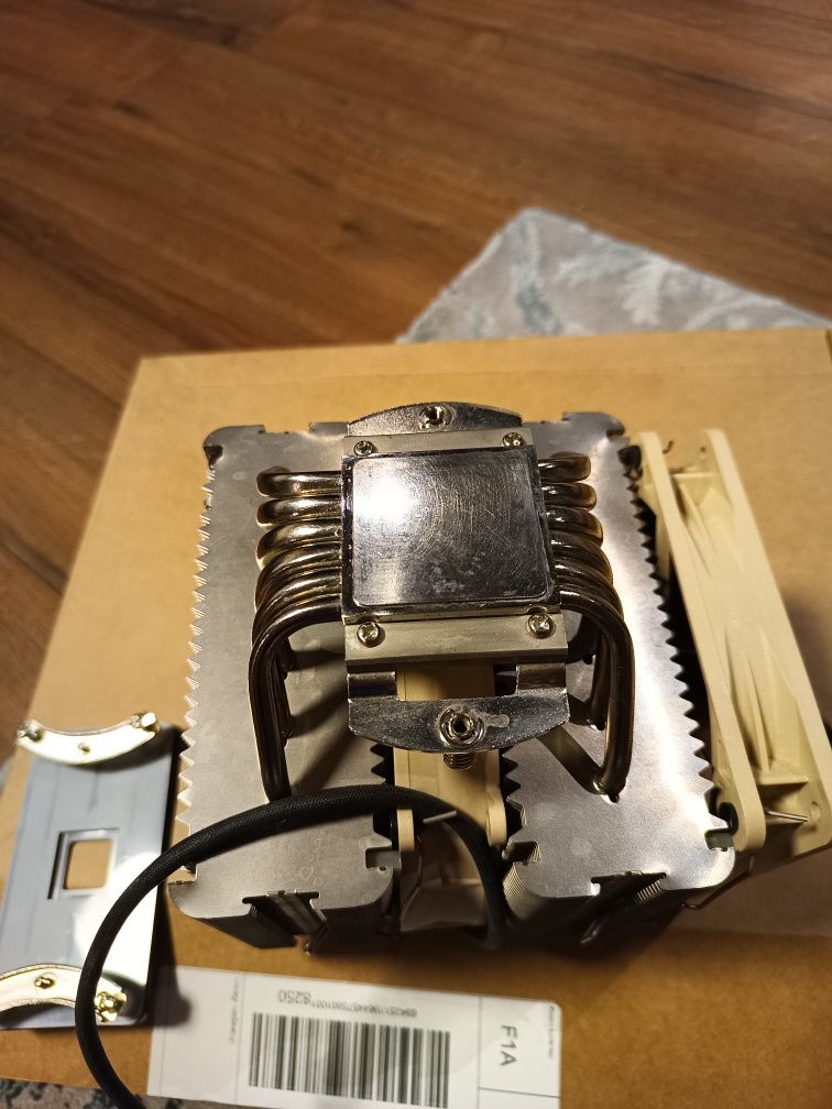 Noctua NH-D14 AMD3/AM3+ podstawka.