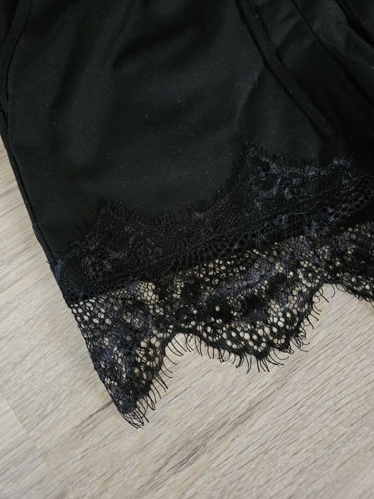 Шорти Reserved з мереживом