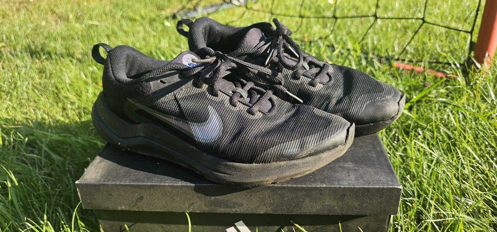 Buty Nike Downshifter 12 roz.38