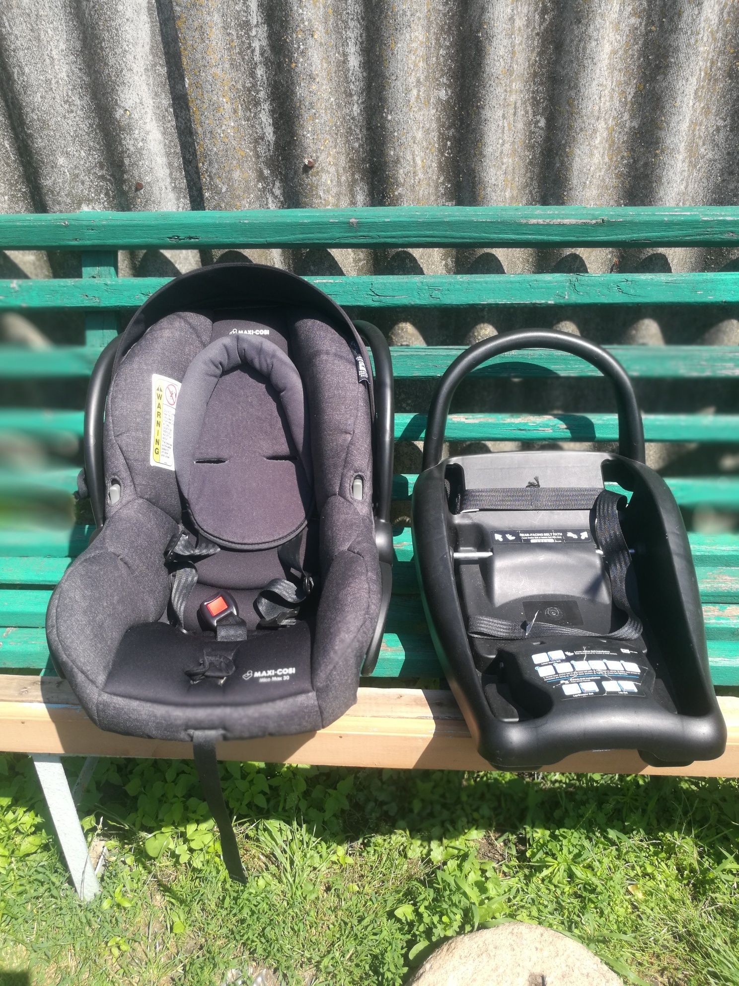 Автокрісло maxi Cosi mico max 30 + база