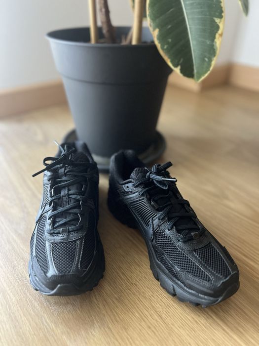 Nike Zoom Vomero 5 Triple Black