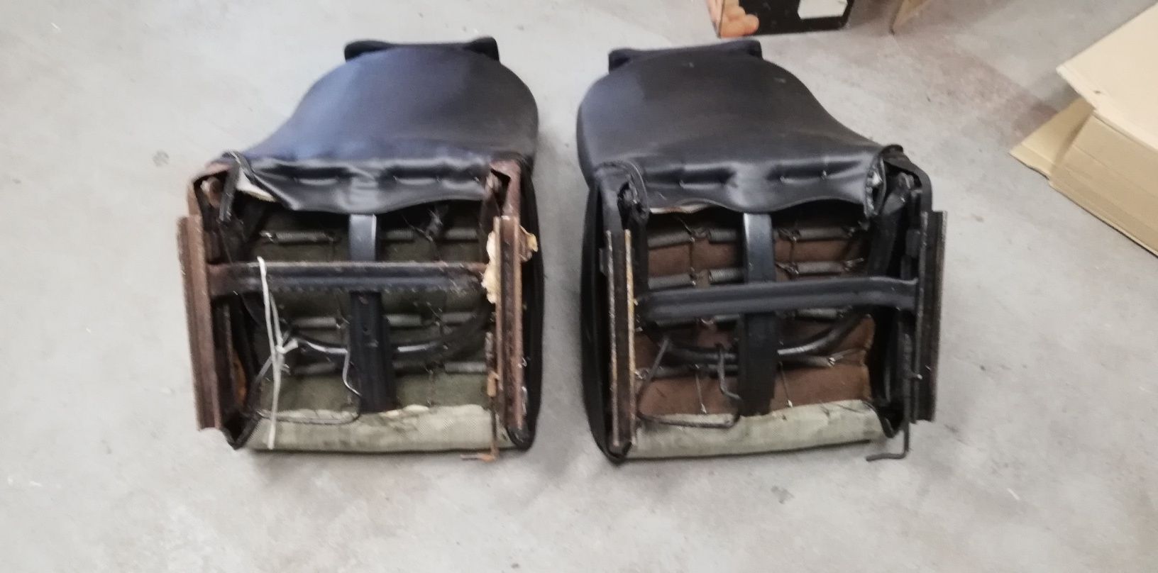 Fiat 126p fotele przednie Silver jodełka wąskie oparcie 2 sztuki razem