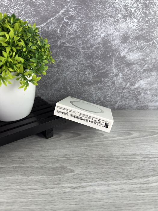 Оригінальна бездротова зарядка apple magsafe charger 1m 15w