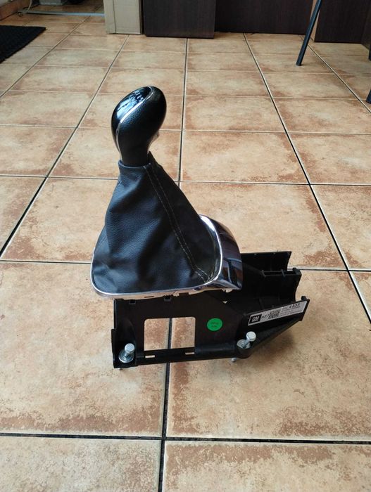 wybierak gałka mieszek Opel Mokka A X 6-biegów 5548.4933