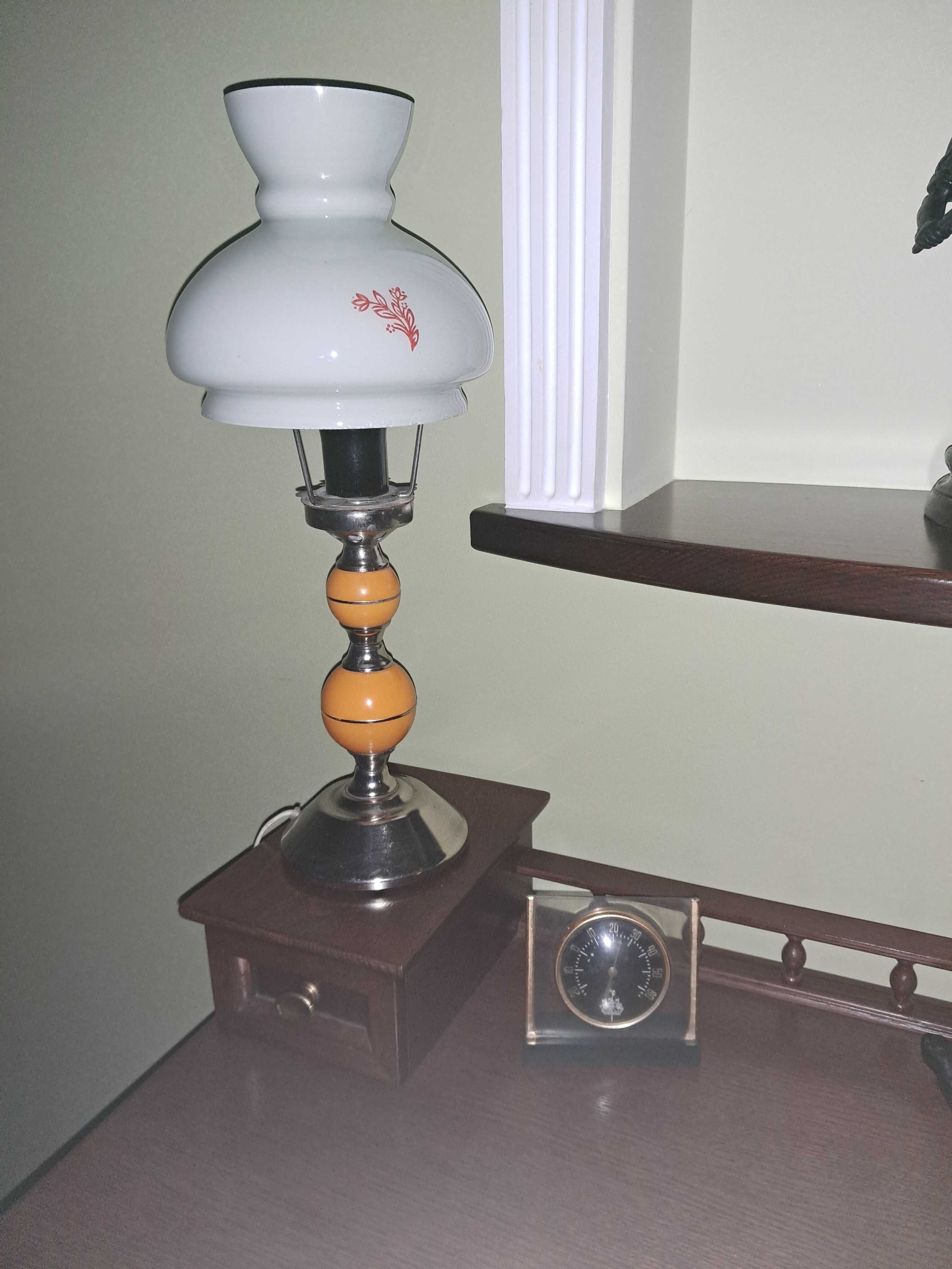 Цікава настільна лампа 60-х років робоча