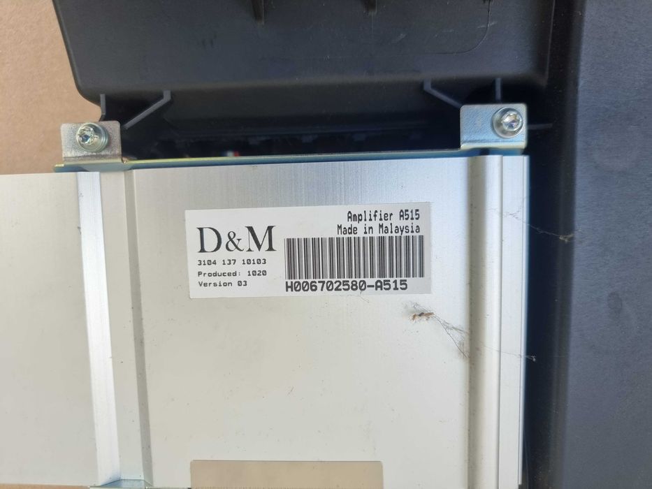 Citroen DS3 Glosnik basowy subwoofer wbudowany