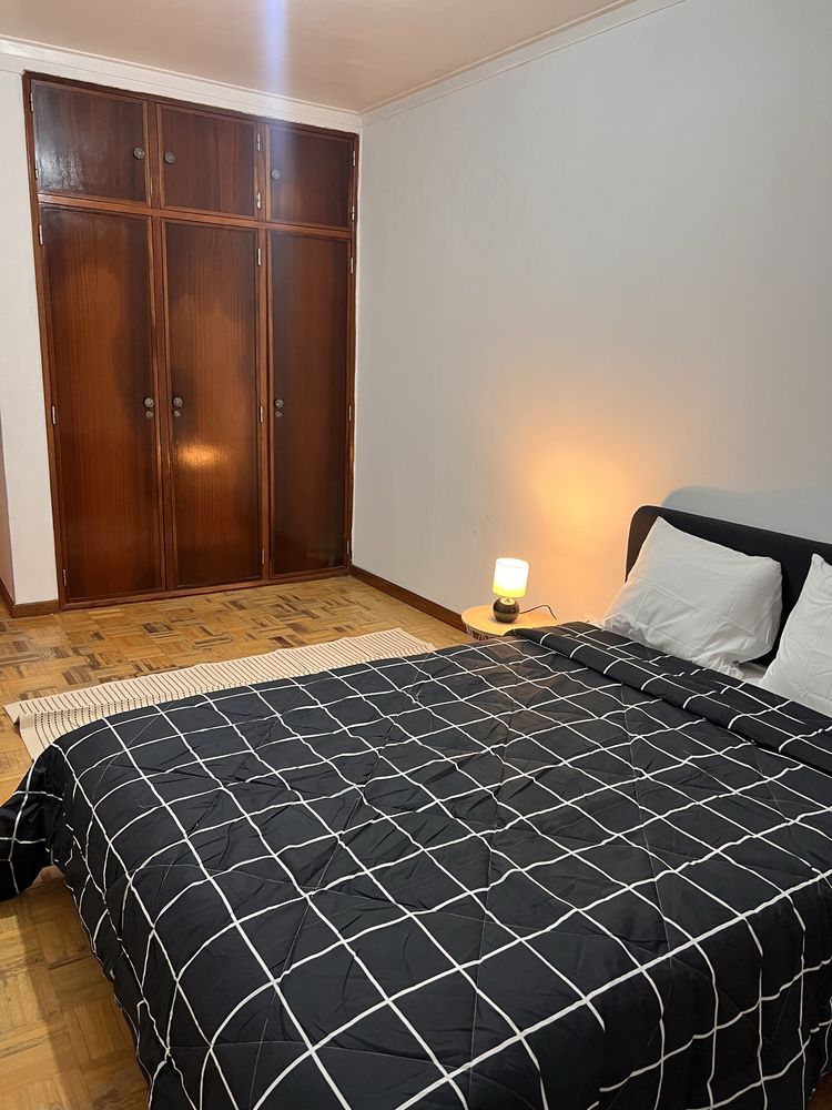 Quarto pra arrendar solteiro(mulher) ou casal