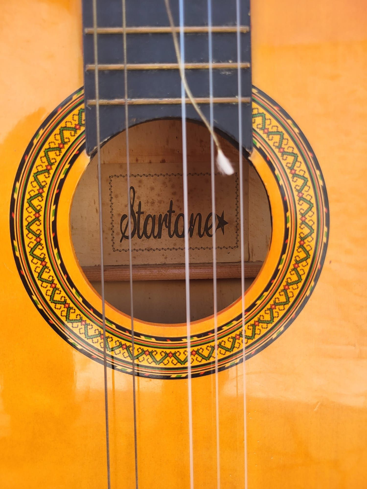 Violão Clássico Startone – Ideal para Iniciantes 

Vendo violão c
