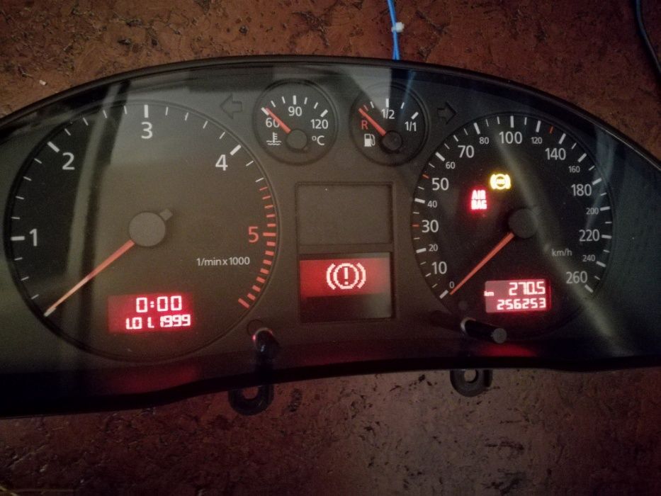 Quadrante painel instrumentos audi A4 B5 TDI marca VDO