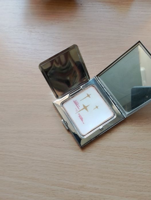 Puderniczka vintage z Prl-u