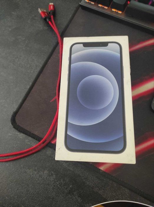 обменяю айфон 12 на 64 гб на андроид  продажа срочная!