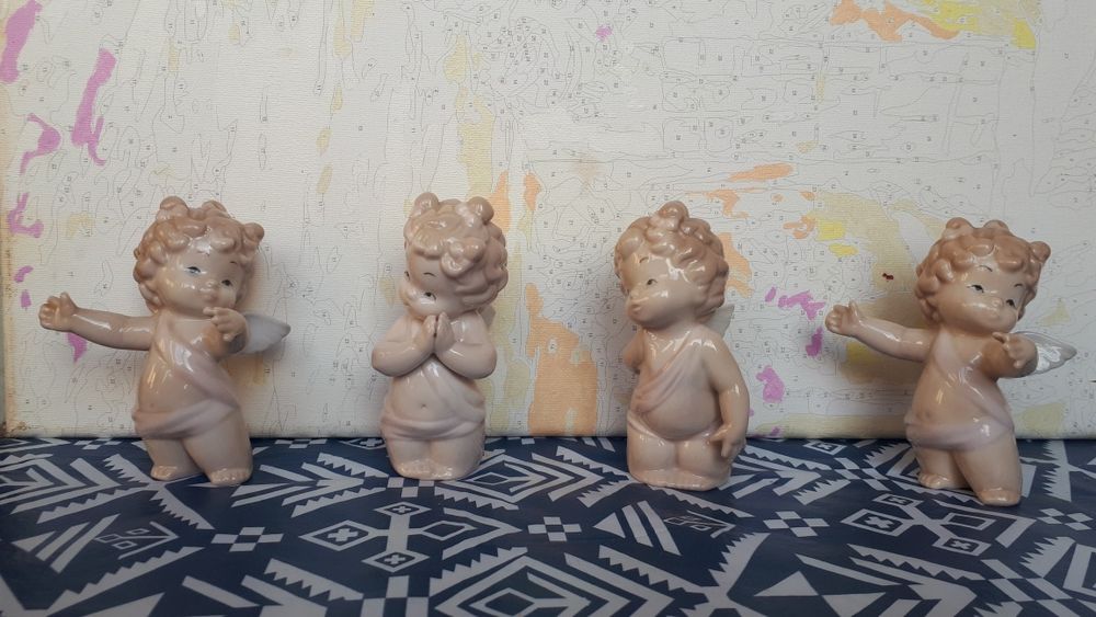 Статуетка фарфоровая ангел