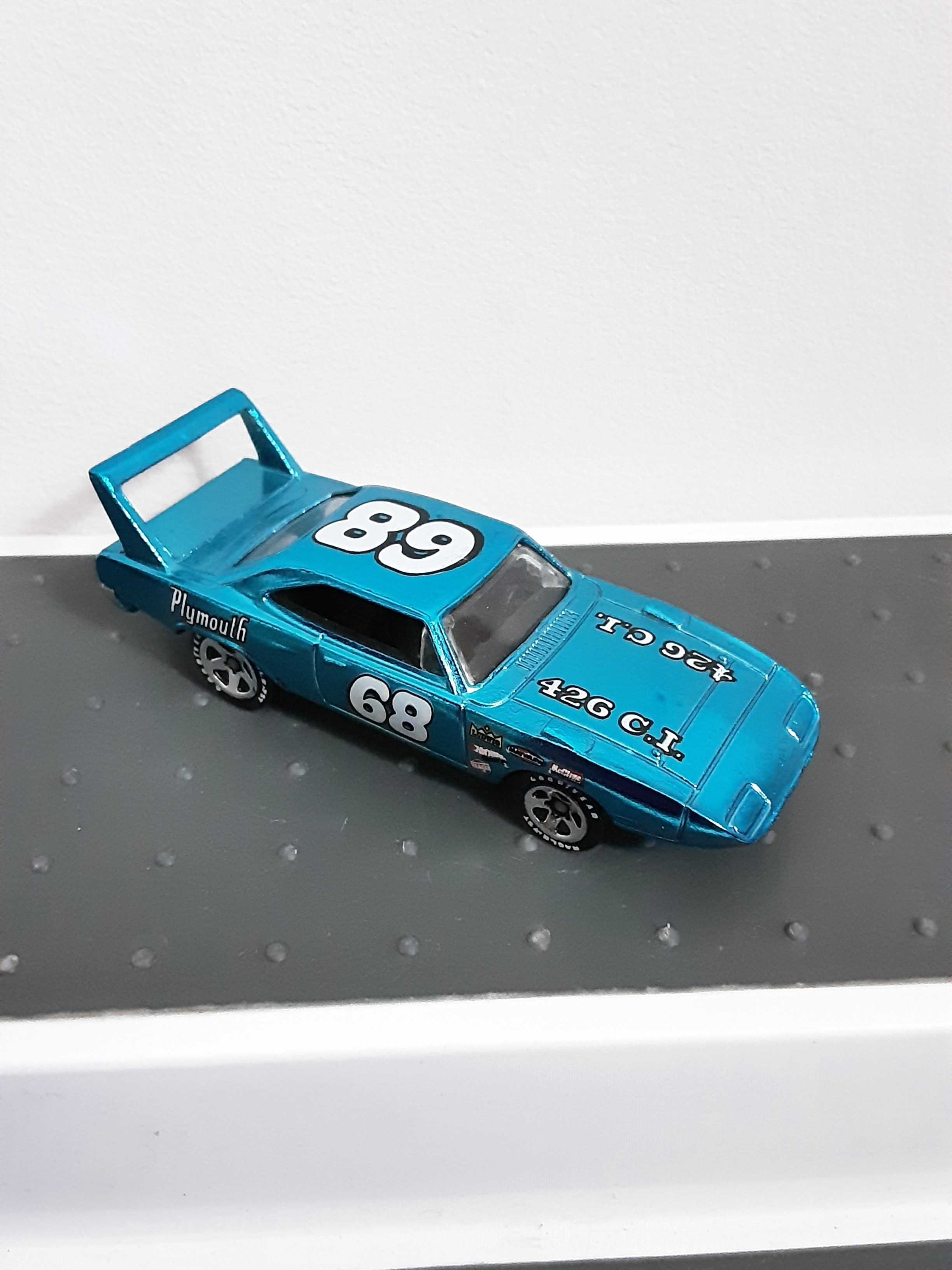 Lote 5 Hot Wheels