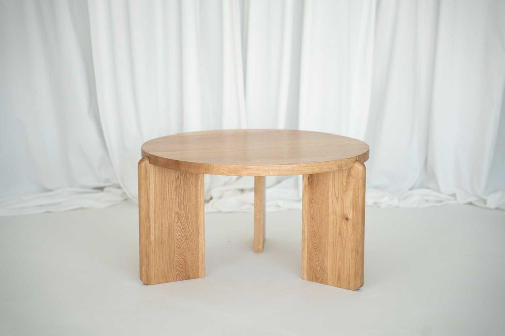 Stolik kawowy okrągły drewniany dębowy lity nowoczesny 70 x 35 cm