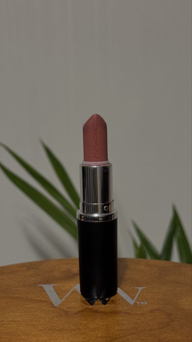 MAC Matte Lipstick velvet teddy