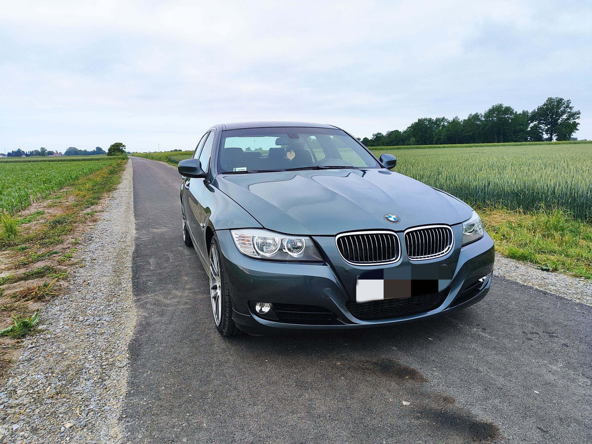 BMW E90 330xDrive  Zadbana automat keyles go