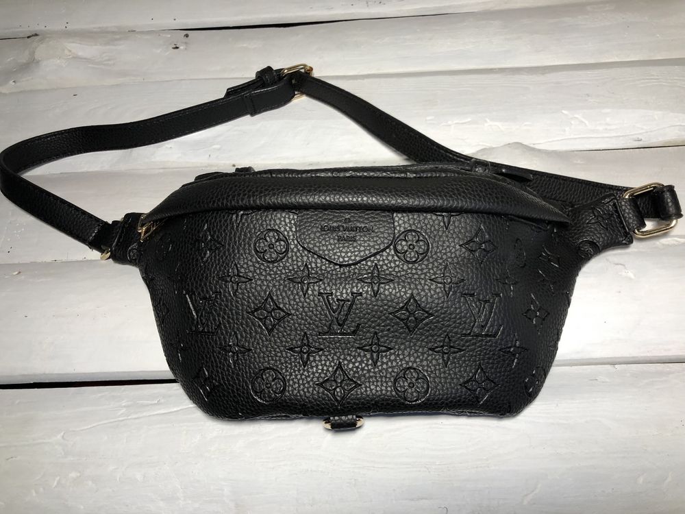 Сумка Бананка Louis Vuitton