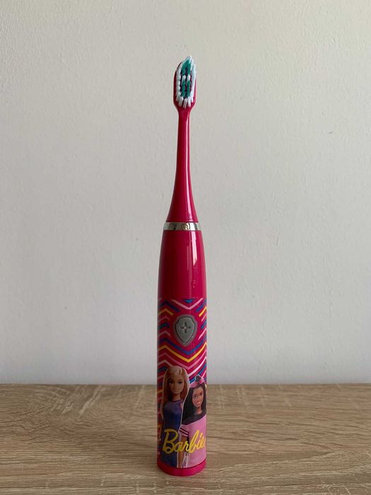 В НАЯВНОСТІ Електронна дитяча зубна щітка.  Барбі Хотвілз Barbie