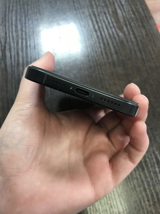 iPhone 16 pro max black