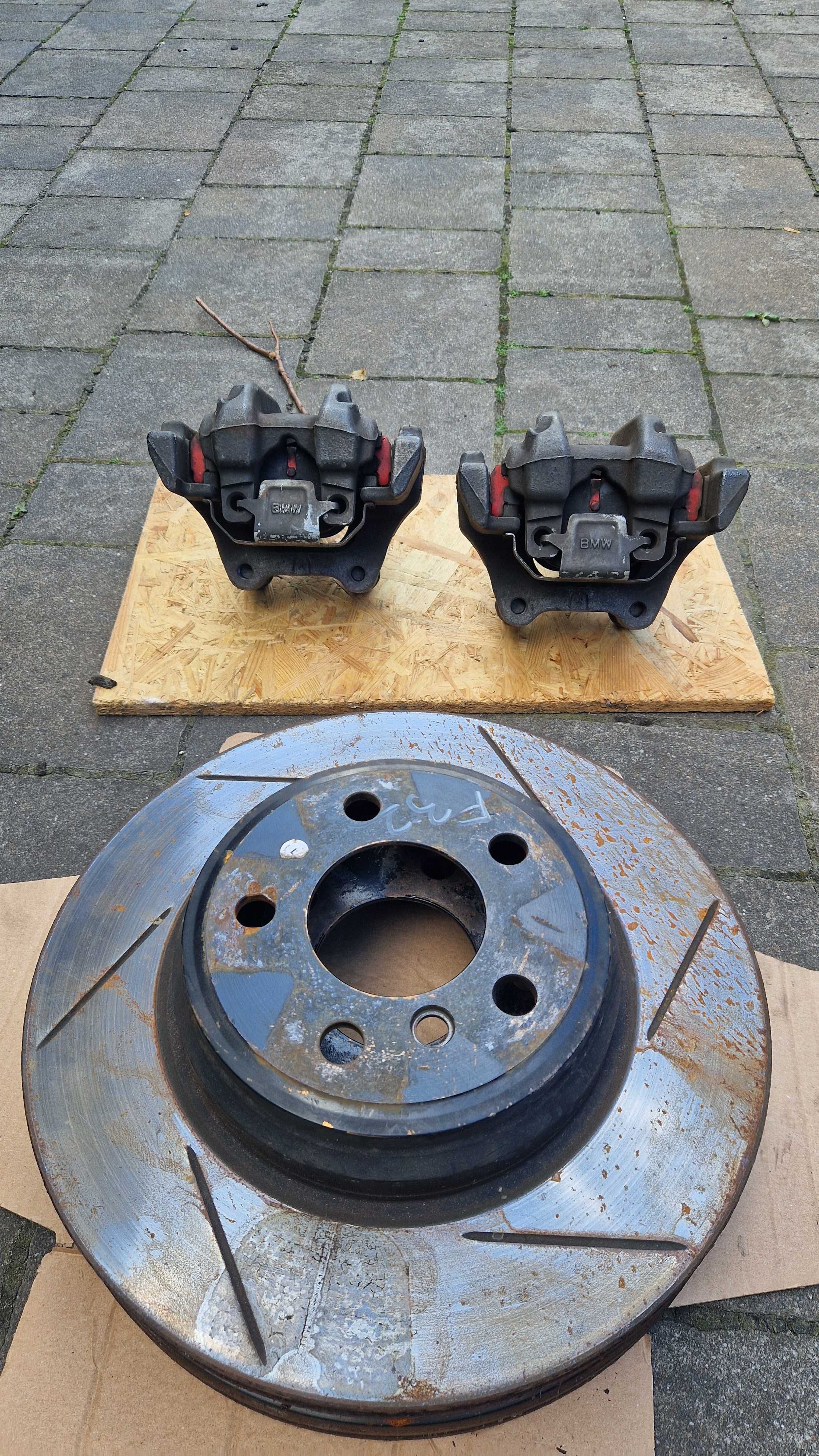 Zaciski i tarcze tyl 330mm bmw f30