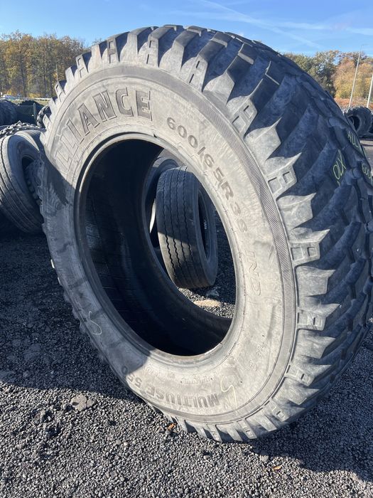 Opona używana 600/65 R38