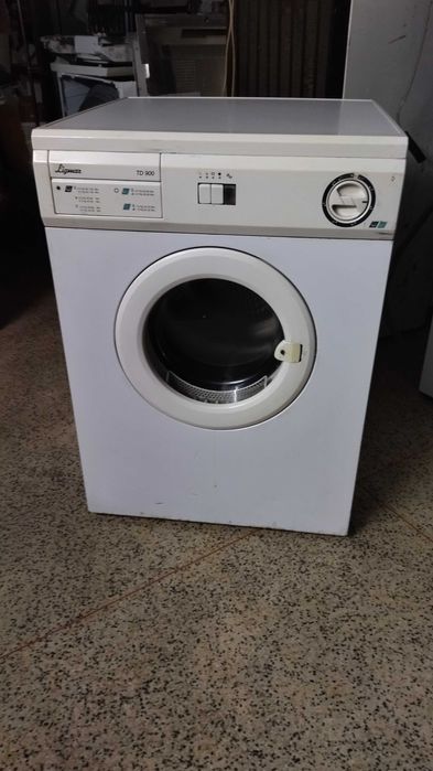 Máquina de secar roupa Ligmar