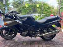 Мотоцикл Кавасакі zzr400
