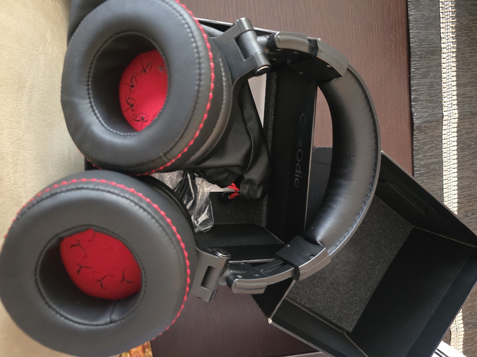 Headphones oneodio em caixa
