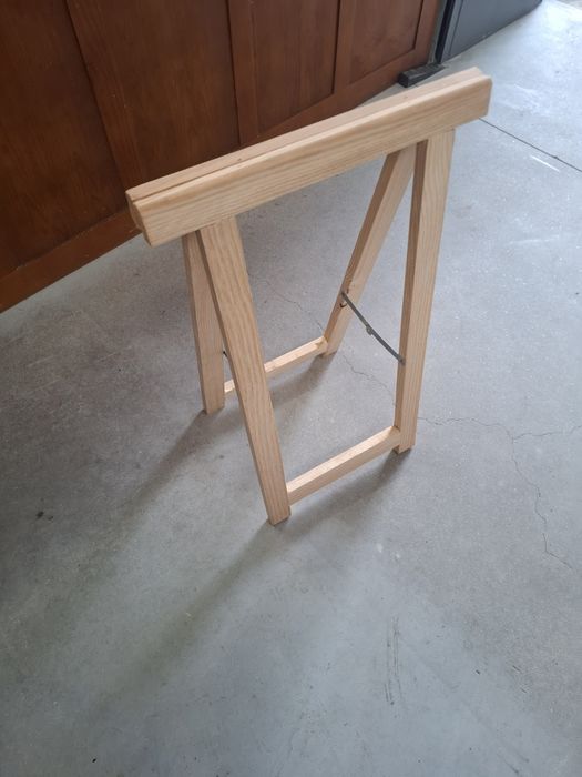 Cavaletes em pinho maciço