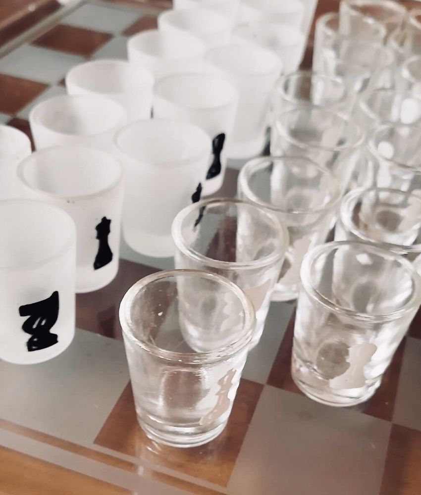 Gra imprezowa szklane szachy imprezowe kieliszki