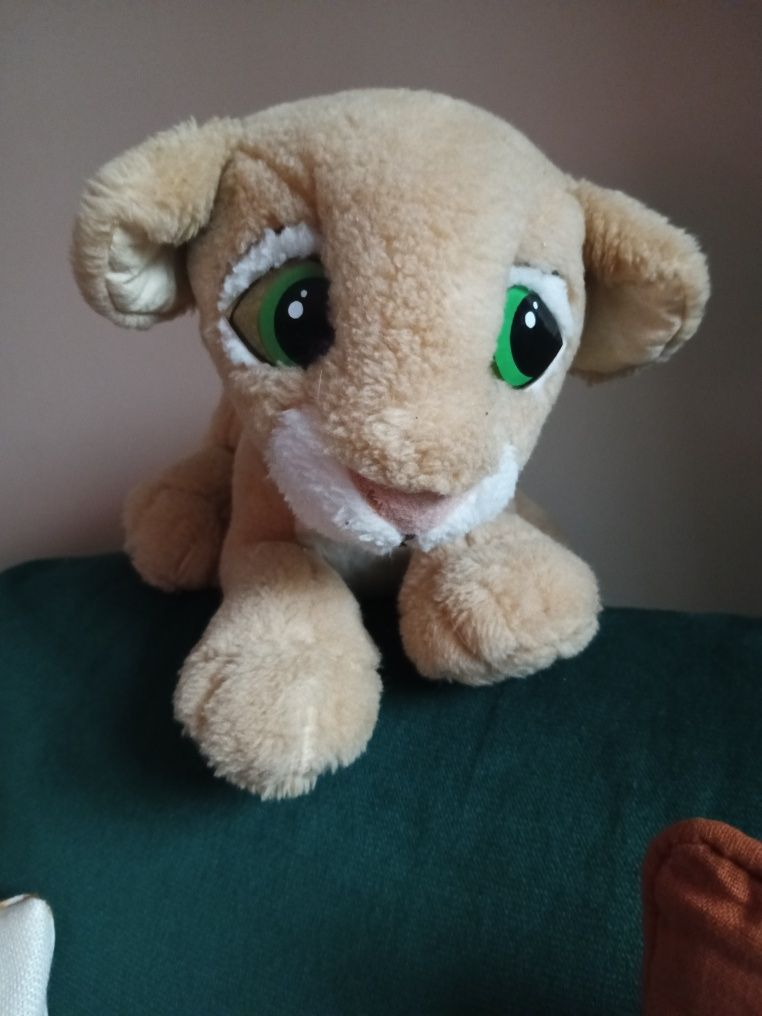 Król lew Nala maskotka