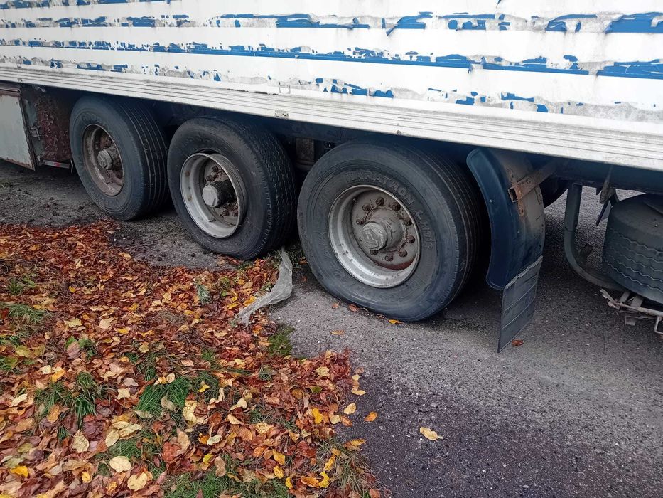 Naczepa chłodnia Lambert 1990r