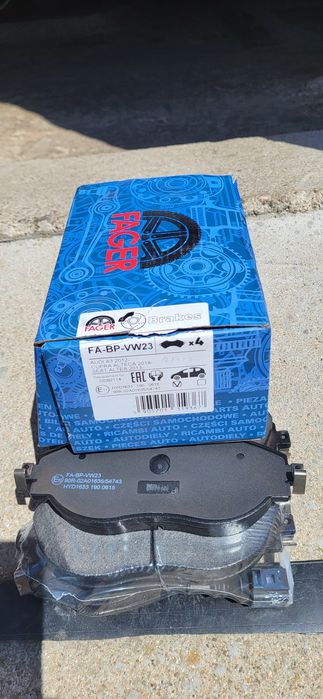 Klocki hamulcowe przód nowe Audi/Vw/Skoda/Seat zam. GDB 2114