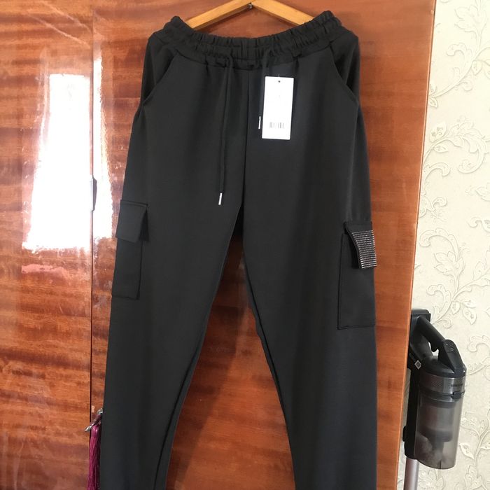 Продам новые женские брюки.