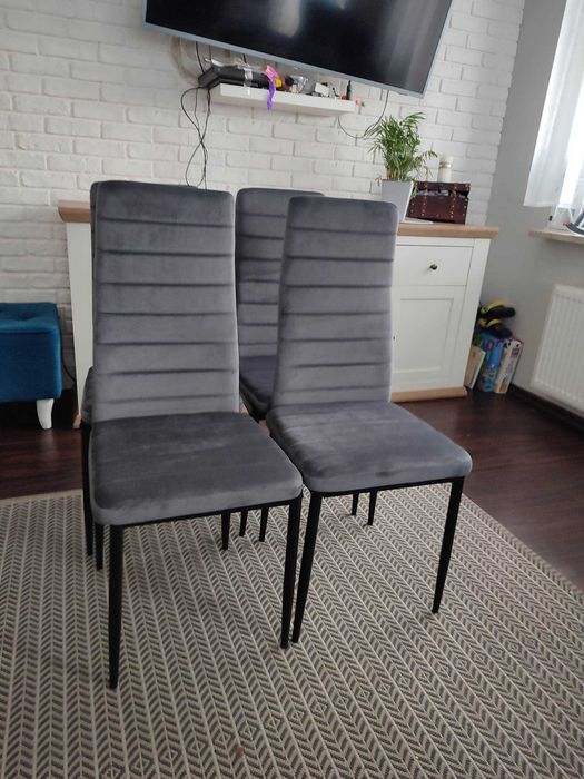 Piękne i eleganckie krzesła VELVET w super cenie SUPER JAKOŚĆ