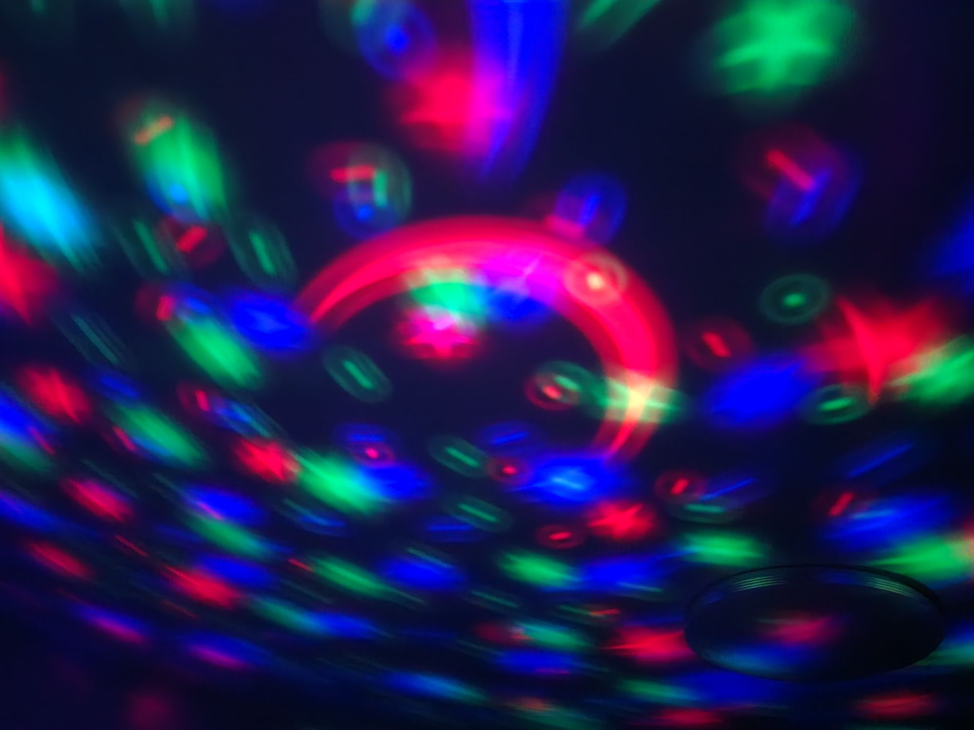 Projector de estrelas e lua . Ótimo para adormecer e relaxante.