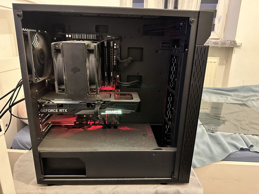 Komputer Gamingowy + Monitor