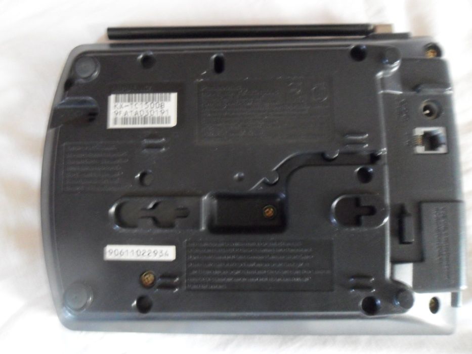 Радиотелефон PANASONIC KX-TC 1500 B с цифровым автоответчиком