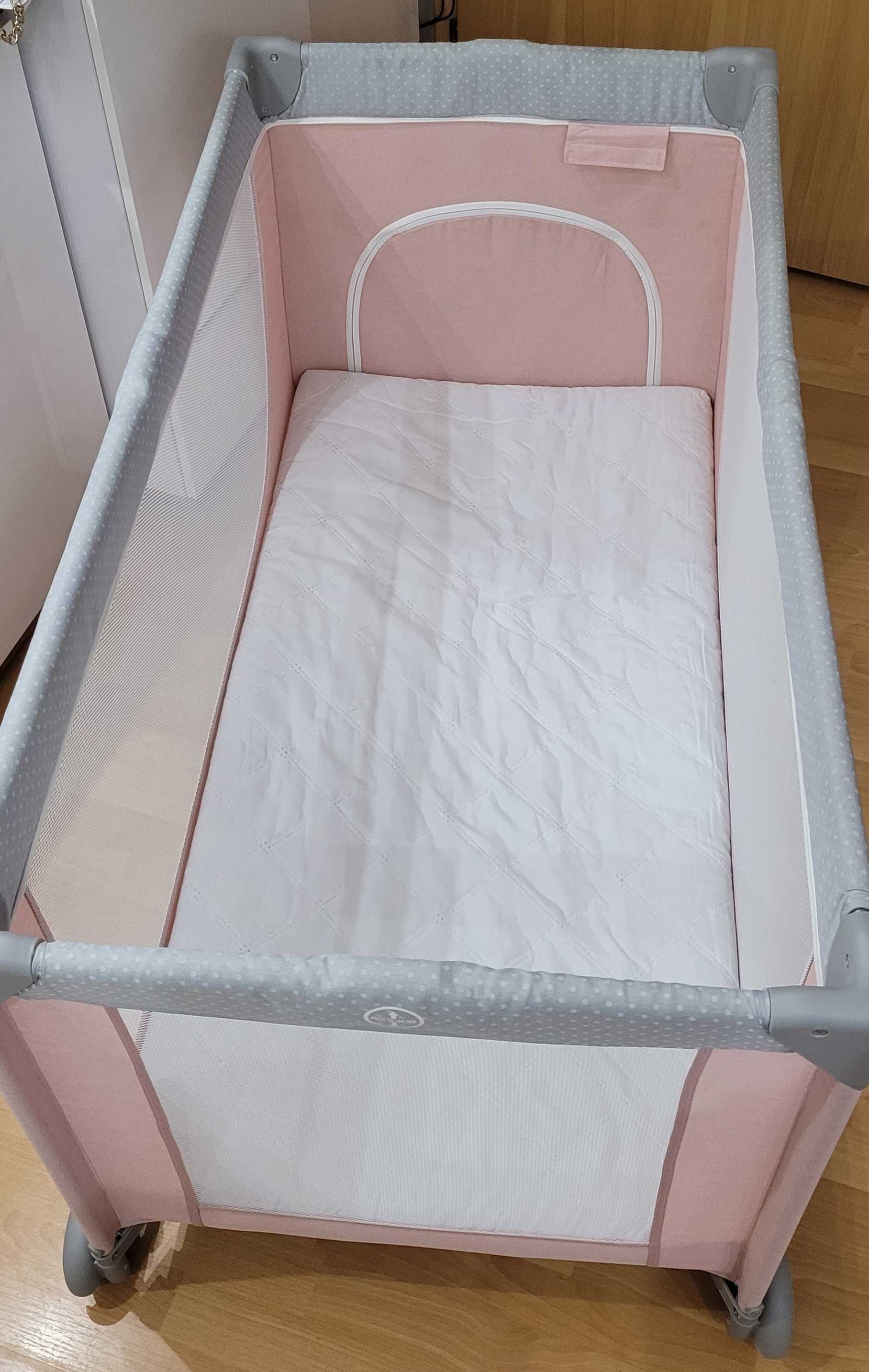 Turystyczne Łóżeczko Dziecięce + Materac i Inne Dodatki - JAK NOWE !!!