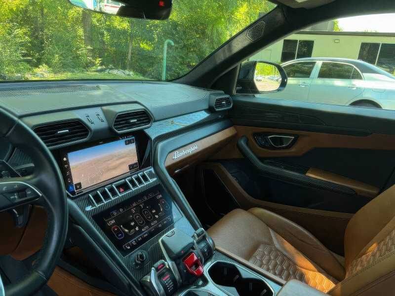 2021 Lamborghini Urus