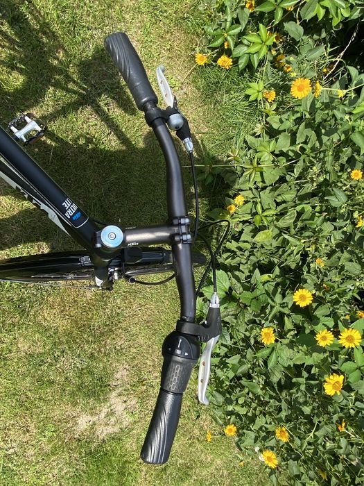 Rower trekkingowy KTM Ultralite 8 koła 28 cali 21 biegów V-brake