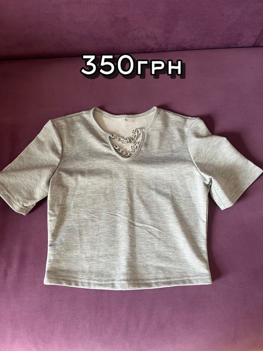 Женский серый топ.