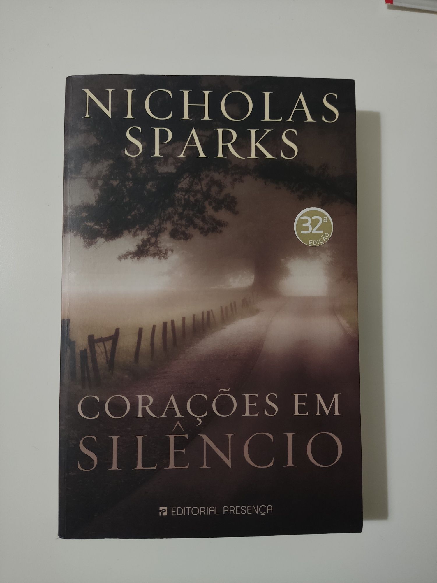 "Corações em silêncio" de Nicholas Sparks